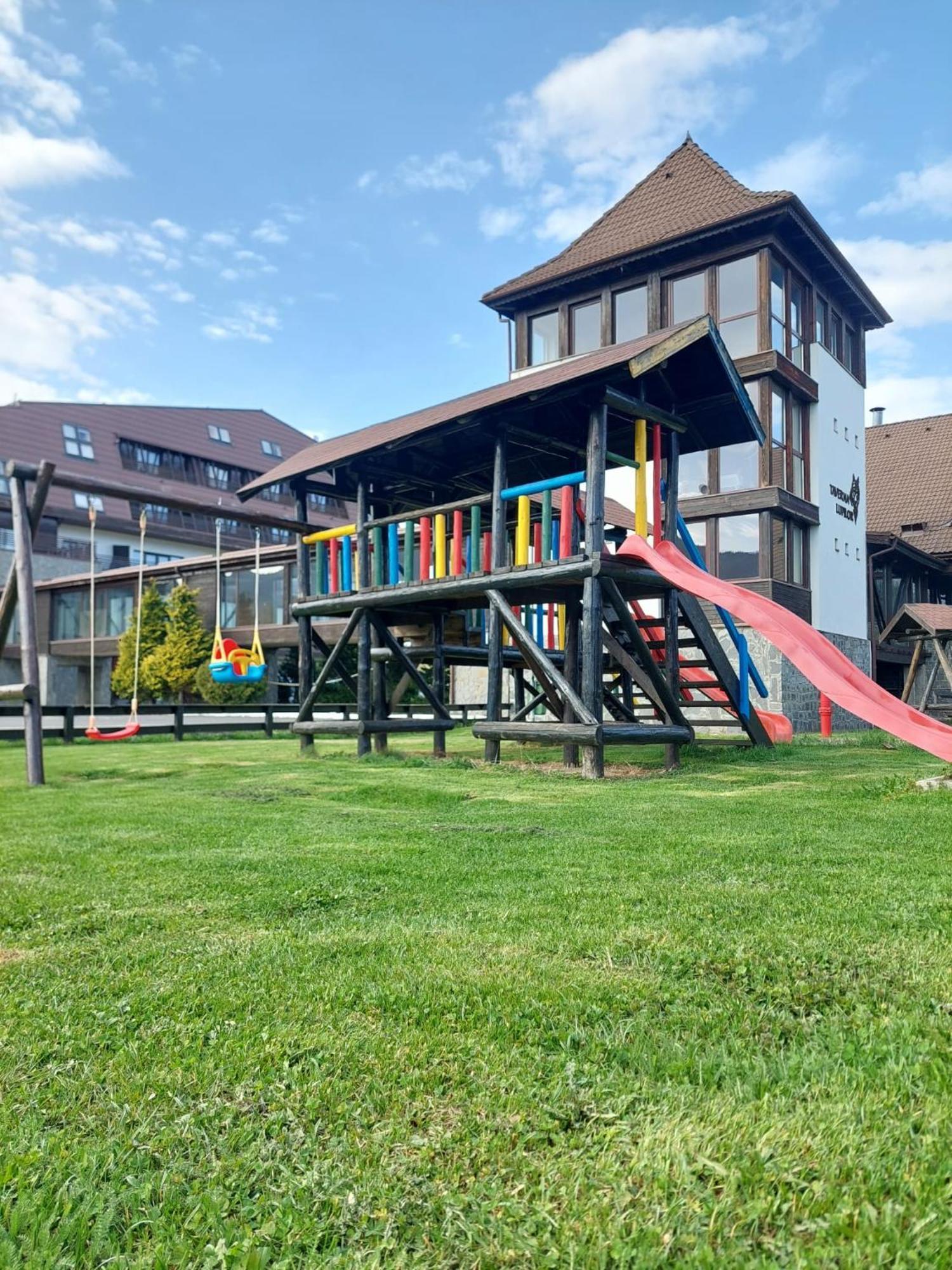 New Wolf Hotel Bran  Exterior photo